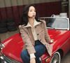 4 lições de estilo para copiar de Jisoo, do BLACKPINK, em campanha de moda que mistura luxo e nostalgia para Tommy Hilfiger