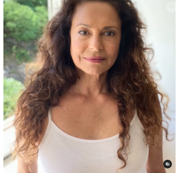 Antes de entrar em 'A Fazenda 18', Giovanna Gold já acumulava mais de 40 anos de carreira e trabalhos em novelas, minisséries, teatro, cinema e humor