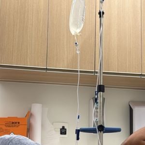 Após problema de saúde da mulher e do filho, marido de Simone Mendes aconselhou seguidores a se cuidarem