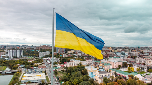 Há 15 anos, a Ucrânia lançou um reality show muito inusitado: colocou políticos na casa de pessoas pobres