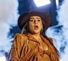 Grávida de 7 meses, Lauana Prado mostrou seu barrigão em um show no último domingo, dia 24 de maio