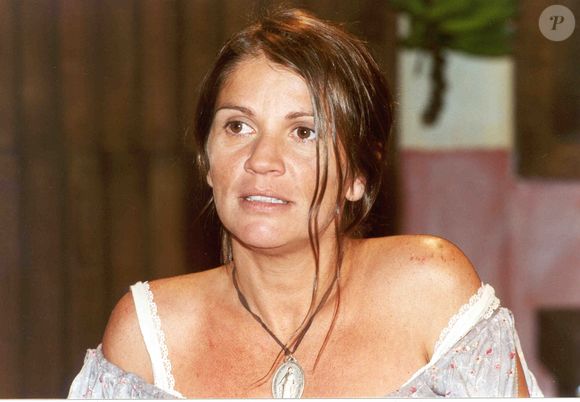 Tássia Camargo sobre foto nua fazendo faxina: 'Na época, cabia, não foi gratuita e nem se trata de um ato de coragem. Não estou nem aí para a opinião dos outros'