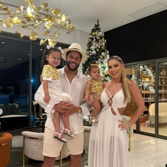 Hulk e Camila Ângelo são pais de Zaya e Aisha