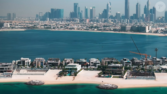 Com praia exclusiva, marina privativa e acesso restrito, a Jumeirah Bay Island se tornou um dos endereços mais desejados do mercado imobiliário de luxo mundial