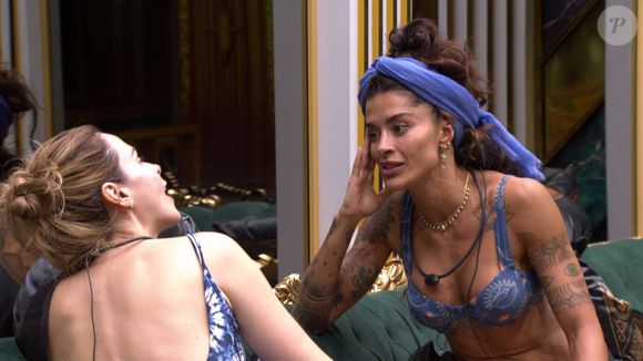 "Você olhou para mim e falou: 'Essa daí se veste parecendo uma acompanhante de luxo'. Isso me ofendeu muito porque eu vivi preconceito a vida inteira por trabalhar com dança", relembrou Aline Campos