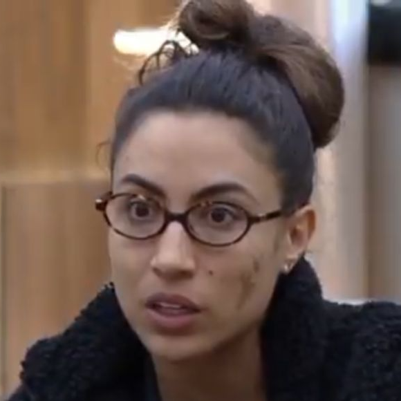 Nikita Salvador virou alvo de comparações nas redes sociais após atitudes em Casa do Patrão lembrarem momentos icônicos de Ana Paula Renault no BBB 26