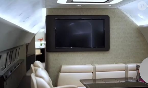 A aeronave executiva derivada do Boeing 737 está entre os modelos de maior alcance associados à frota pessoal do ator