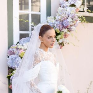 Giovanna Lancellotti se casou neste sábado (28) com Gabriel David