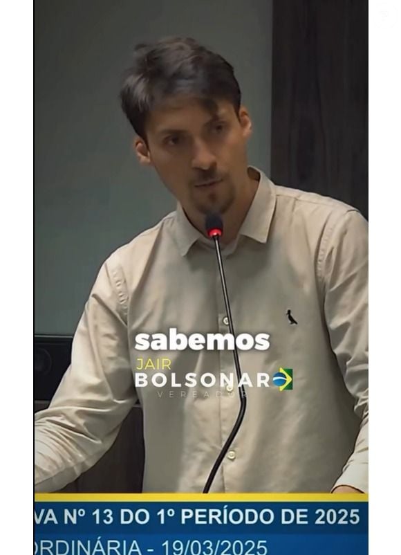 Durante uma sessão na Câmara Municipal, Renan falou sobre o impacto da decisão em sua família e mencionou a tristeza do pai, o ex-presidente Jair Bolsonaro.