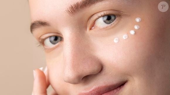 Assim como a famaceêutica Helena Rodero não recomenda o creme Niveia como um creme pós-sol, Emma Lucas não o recomenda como um creme para o contorno dos olhos