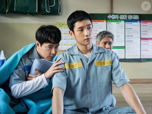 'Prison Playbook': um jogador de beisebol vai parar na prisão após defender a irmã de uma agressão. No cárcere, ele precisa aprender a sobreviver em um ambiente duro e completamente novo