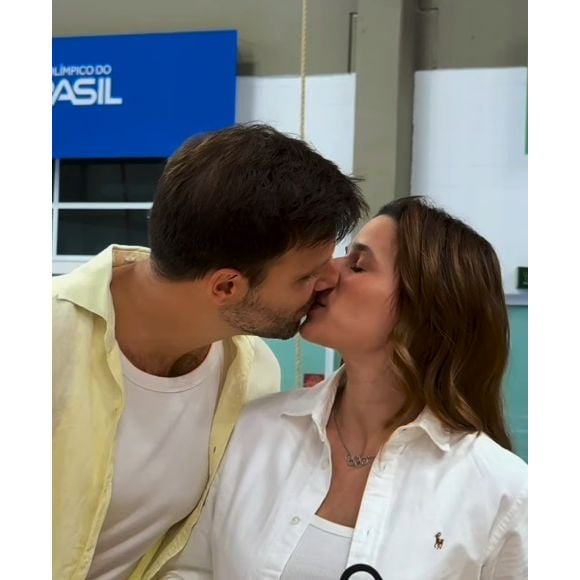 Gravidez de Jade Barbosa: ginasta e mulher de Leandro Fontanesi viu a web celebrar a vinda do primeiro bebê