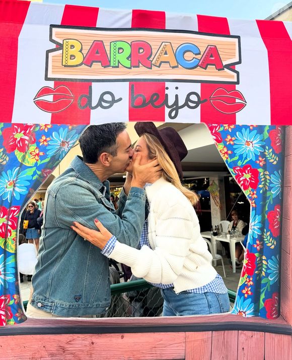 Recentemente, Ticiane Pinheiro disse que César Tralli recebe comentários de gays com frequência sobre suas pernas