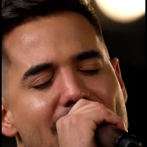 Bruno Gadiol é um dos participantes do Estrelas da Casa 2026; cantor já participou do 'The Voice' e de 'Malhação'