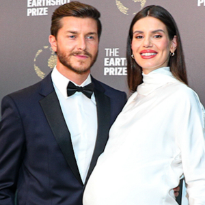 Nasce filha de Camila Queiroz e Klebber Toledo! Veja as primeiras fotos de Clara