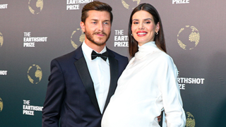 Nasce filha de Camila Queiroz e Klebber Toledo! Veja as primeiras fotos de Clara