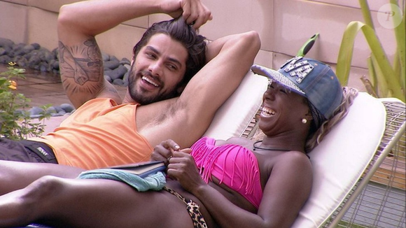 Renan e Adélia eram inimigos de Ana Paula no 'BBB 16' e chegaram a previr a desclassificação da loira
