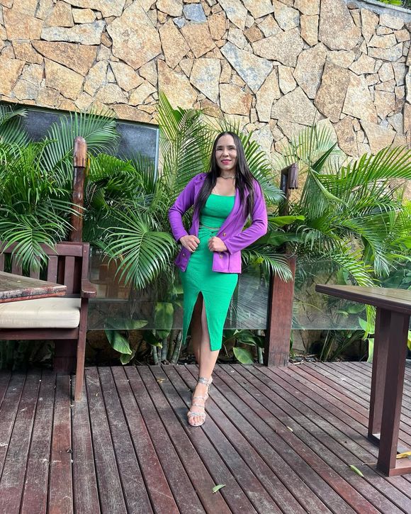 Idade de Yoná Sousa: participante de 'A Fazenda 17' causou muito em 'Ilhados com a Sogra' e tem 52 anos