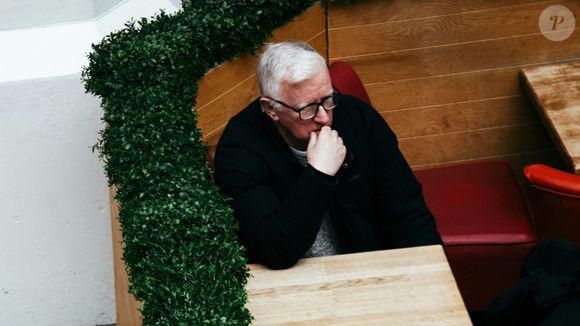 A psicologia diz que as pessoas que têm dificuldade em manter amizades íntimas depois dos 60 anos n