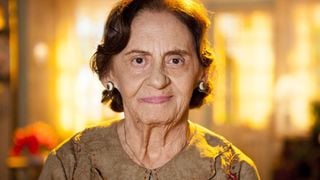 Filha de Laura Cardoso revela como foi a morte da atriz, aos 98 anos de idade: 'Nos braços da neta'