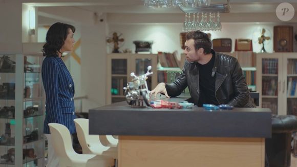 Kesmet tenta ganhar tempo com Cem depois que ele manda o pai biológico de Arda abrir mão da guarda do menino na novela 'Força de Mulher', capítulo de segunda-feira 23 de junho de 2025