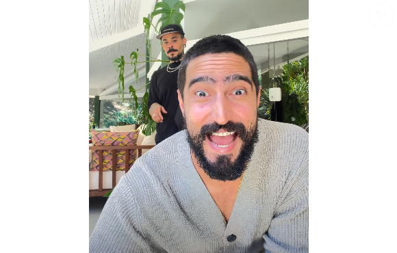 Renato Góes deixa os cabelos curtos e mantém barba para viver Heitor na novela 'Quem ama cuida'
