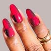 Unhas de janeiro 2026: no Ano do Cavalo de Fogo no Horóscopo Chinês, essas 18 fotos de nail arts em vermelho vão te trazer sorte e prosperidade