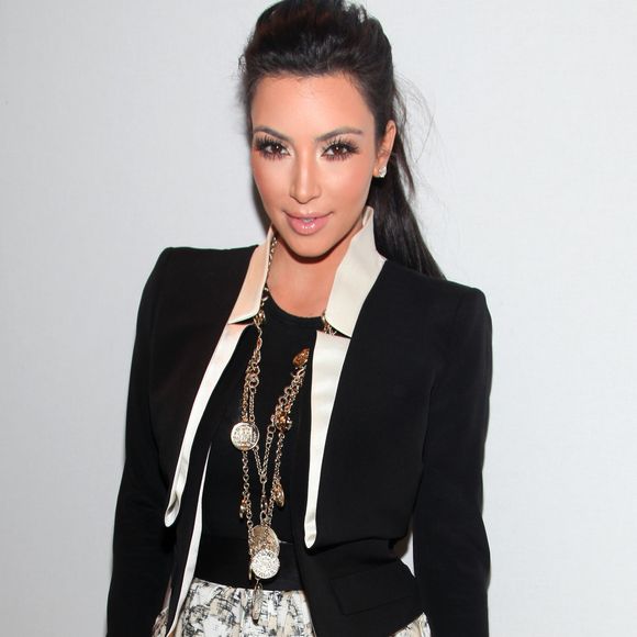 2011: Kim Kardashian nunca revelou ter feito a rinoplastia