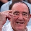 Aos 91 anos e processado por filha, Renato Aragão tem mansão de R$ 18 milhões e com 3 mil m² penhorada; decisão envolve dívida de R$ 676 mil de 3 anos com IPTU. Saiba próximos passos da ação na Justiça