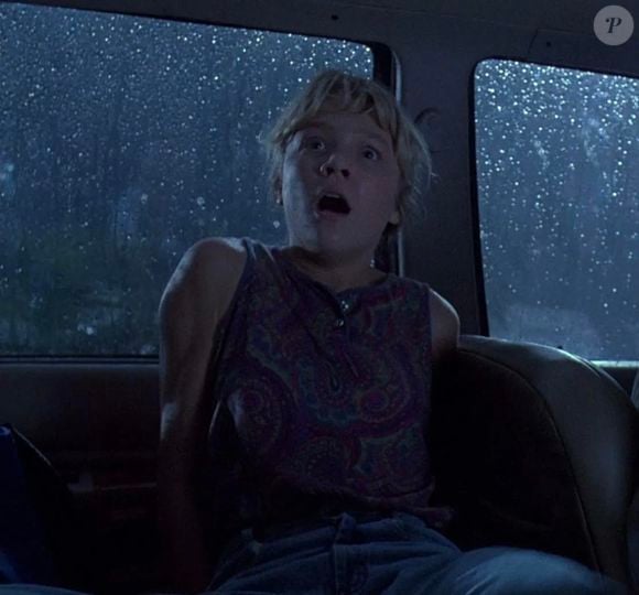 Menina de 'Jurassic Park', Ariana Richards emociona fãs ao se despedir de Sam Neill nas redes sociais