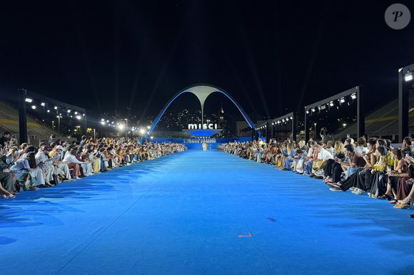 A Misci promoveu um desfile diretamente da Marquês de Sapucaí