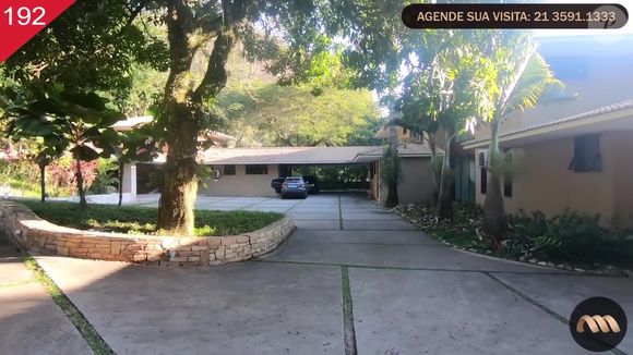 Mansão de Anitta custou R$ 7,6 milhões aos cofres da cantora, segundo o site Bel Radar. O imóvel foi colocado a leilão por um banco