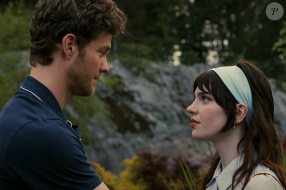 Filme estrelado por Sophie Thatcher e Jack Quaid conquistou 93% de aprovação da crítica no Rotten Tomatoes e agora pode ser visto na Netflix