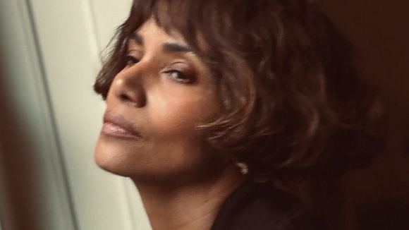 'Não esperava me sentir melhor aos 60 anos do que aos 40': com 35 anos de fama mundial, Halle Berry admite que sua visão de bem-estar mudou com a idade