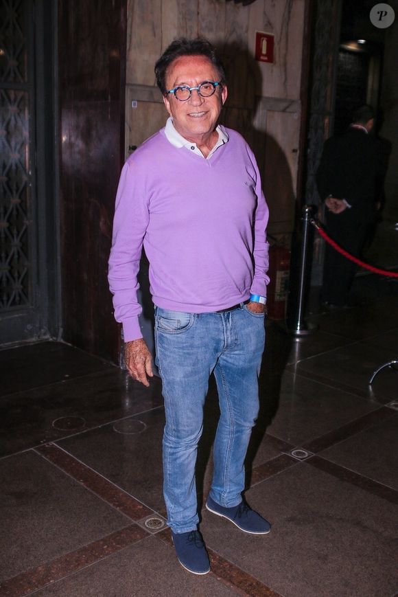 Moacyr Franco se arrependeu de não seguir conselho de Roberto Carlos ao apresentar ao rei ideia de programa entre eles, Golias e Erasmo Carlos: 'Vai para o México gravar no mercado latino-americano e ganhar dinheiro''