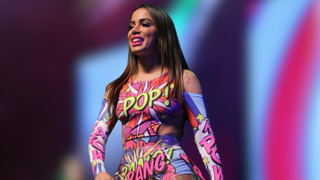 Eu odiava tênis colorido até conhecer este New Balance com cara de Pop Art do Andy Warhol, que é super confortável e fica lindo com looks color blocking