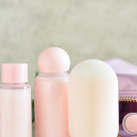 O que devo guardar na minha nécessaire? Veja a melhor forma de organizar seu acessório para viagens