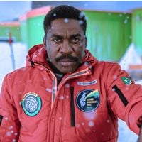 Novo vilão da Globo, Lázaro Ramos sonha ser herói da Marvel há anos e teve estreia inusitada no cinema em filme trash: 'X-Men brasileiro'