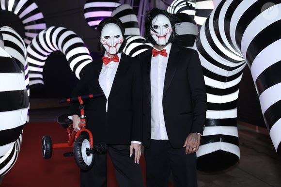 Pedro Scooby e Cintia Dicker homenagearam o filme 'Jogos Mortais'