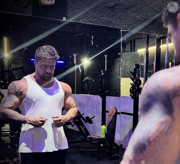 Rafael Cardoso segue se dedicando à musculação