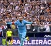 Após a vitória do Santos, Neymar atendeu ao pedido do fã mirim