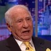 Mel Brooks, 100 anos e ícone do cinema, deixou de pensar na morte há 4 décadas: 'Se o fizesse, estaria pensando nela o tempo todo'