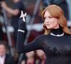 Para sua passagem pela Sala Grande, na Itália, Marina Ruy Barbosa escolheu um vestido preto transparente que combinou sensualidade sofisticada, mistério e glamour em uma produção de forte impacto visual