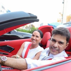 Zezé Di Camargo ‘está com a saúde em dia. Estamos bem felizes com essa mudança e pretendemos continuar com ela por um bom tempo’, celebrou Graciele Lacerda, na época