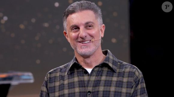 Luiz Bacci x Luciano Huck: apresentador do SBT criticou de forma áspera opinião do colega de profissão. 'Esse seu tipo de discurso de palhaço, de palhaçada serve, na verdade, para tentar intimidar a polícia a entrar no morro'