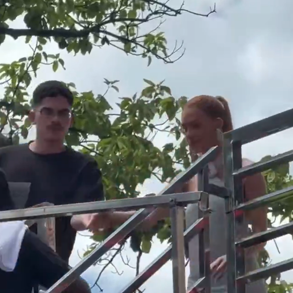 Com elegância, Marina Ruy Barbosa transforma mal-entendido em piada e mostra leveza diante da repercussão online