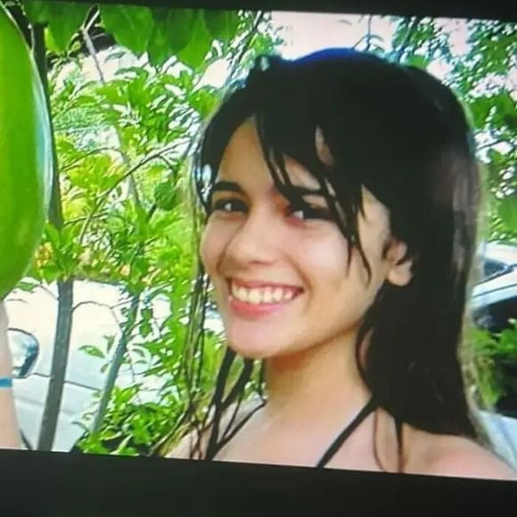 Namorada de Léo Pereira, Karoline Lima também passou por uma transformação radical na aparência