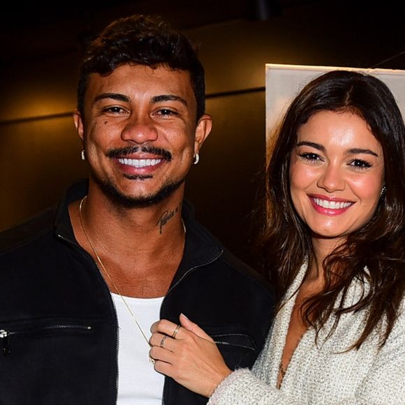 VOLTARAM! Sophie Charlotte e Xamã oficializam reconciliação com foto de beijo romântico em Paris. Veja!