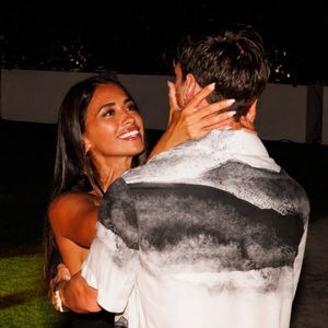 Antonela Roccuzzo emocionou os fãs ao celebrar os 39 anos de Lionel Messi com uma declaração apaixonada: 'Nós já temos tudo o que precisamos porque temos você'