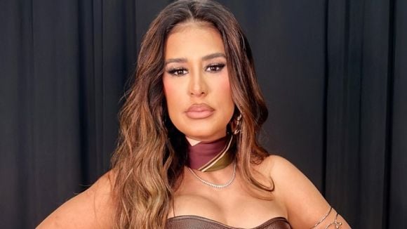 Simone Mendes na Justiça: juíza impõe multa diária de R$ 2 mil e dá 30 dias para cantora reparar mansão do guitarrista do Tihuana; batalha judicial se arrasta desde 2024
